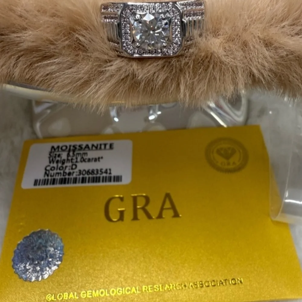 Genuine 1CT TW Moissanite Diamond Ring / Wedding Band for Men's Size 10